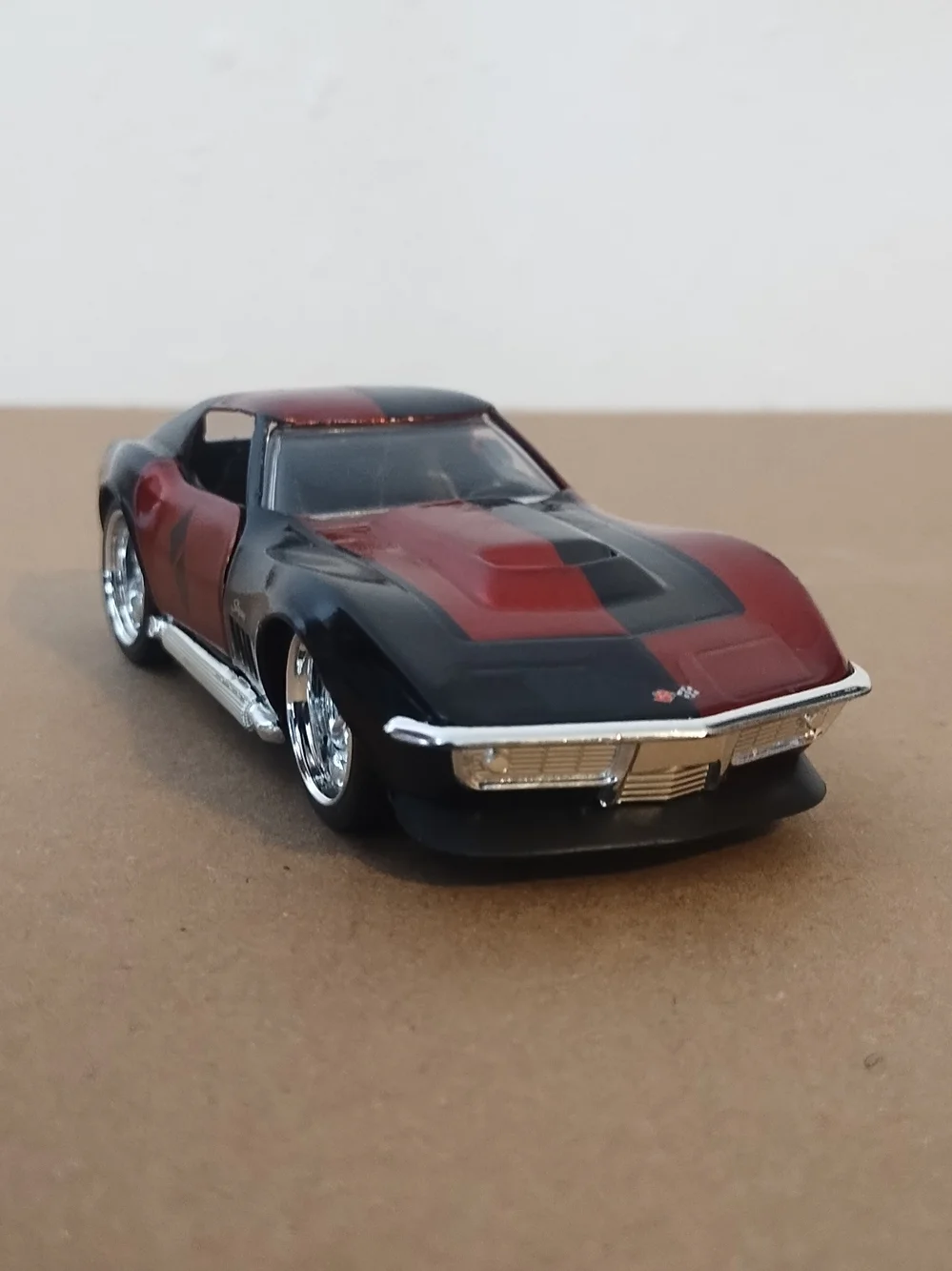 1969 Chevy Corvette stingray 1/32 scale diecast car jada very good condition